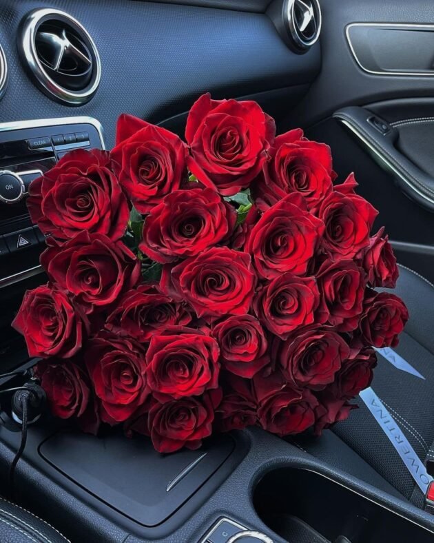 Grandeur Red Roses Bouquet - Image 7
