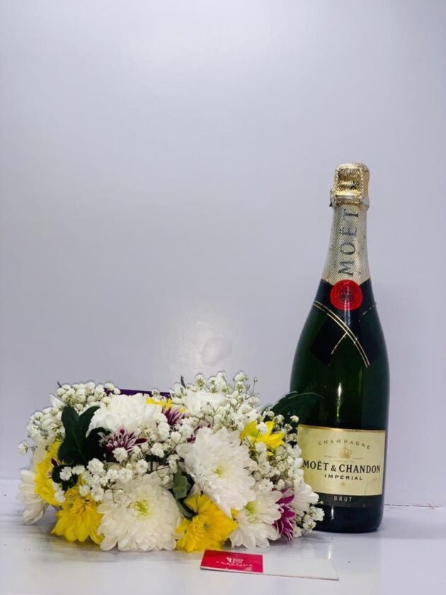 Floral Moet - Image 2