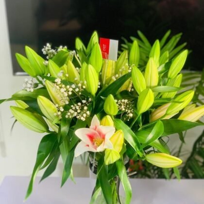 Classic Lily - White, Pink or Mixed Lily Bouquet