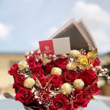OPULENCE - Roses and Chocolate Bouquet