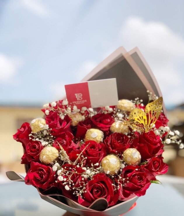 OPULENCE - Roses and Chocolate Bouquet