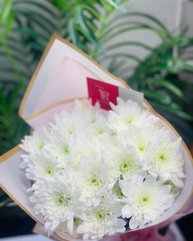 Ice Breaker - White Chrysanthemum Bouquet