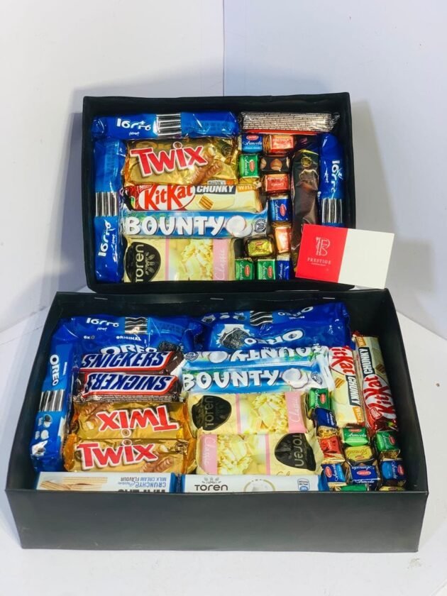 TREAT & MUNCH COLLECTION. - Image 3