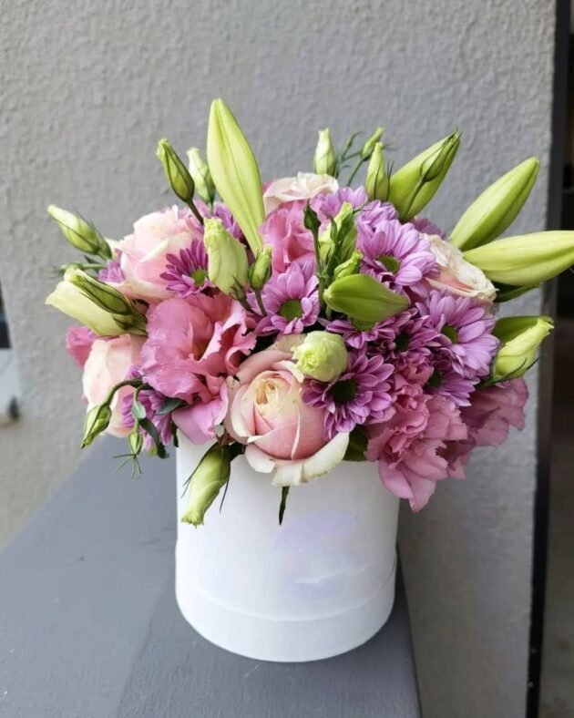Summer Loving Box - Vibrant Florist Mix - Image 2